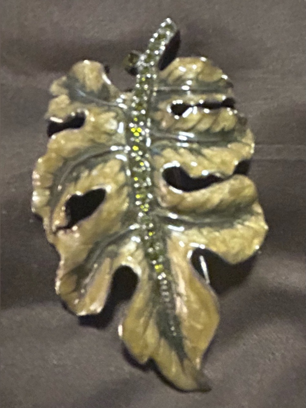 Stanley Olive Green Monstera Leaf Accent with Sparkle Stem
